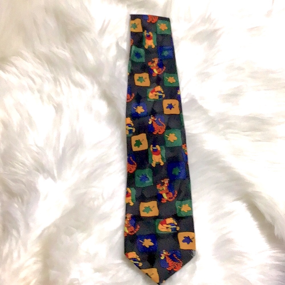 New Winnie the Pooh & Tiger Tie